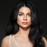 Haare mit normaler Porosität – alles, was Sie über die Pflege der normal porösen Haare wissen sollen