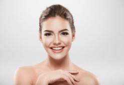 KOLLAGEN.  Enzyklopädie der schönen Haut