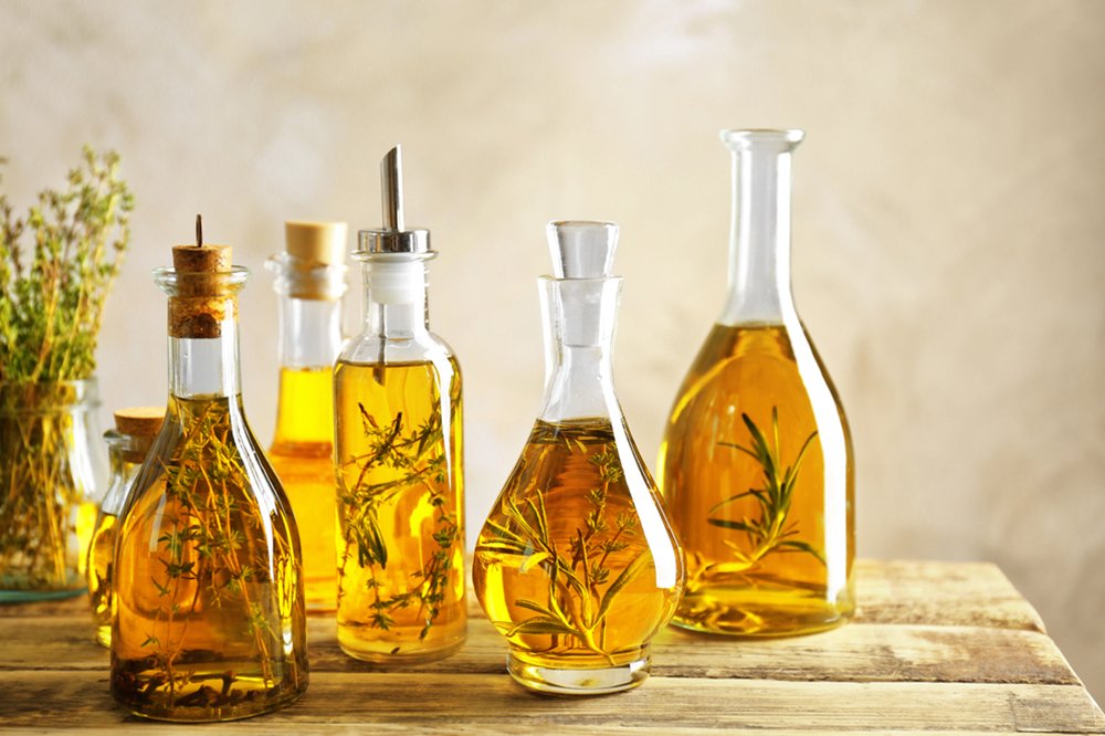 Natürliche Öle – beste Regeneration der Haare